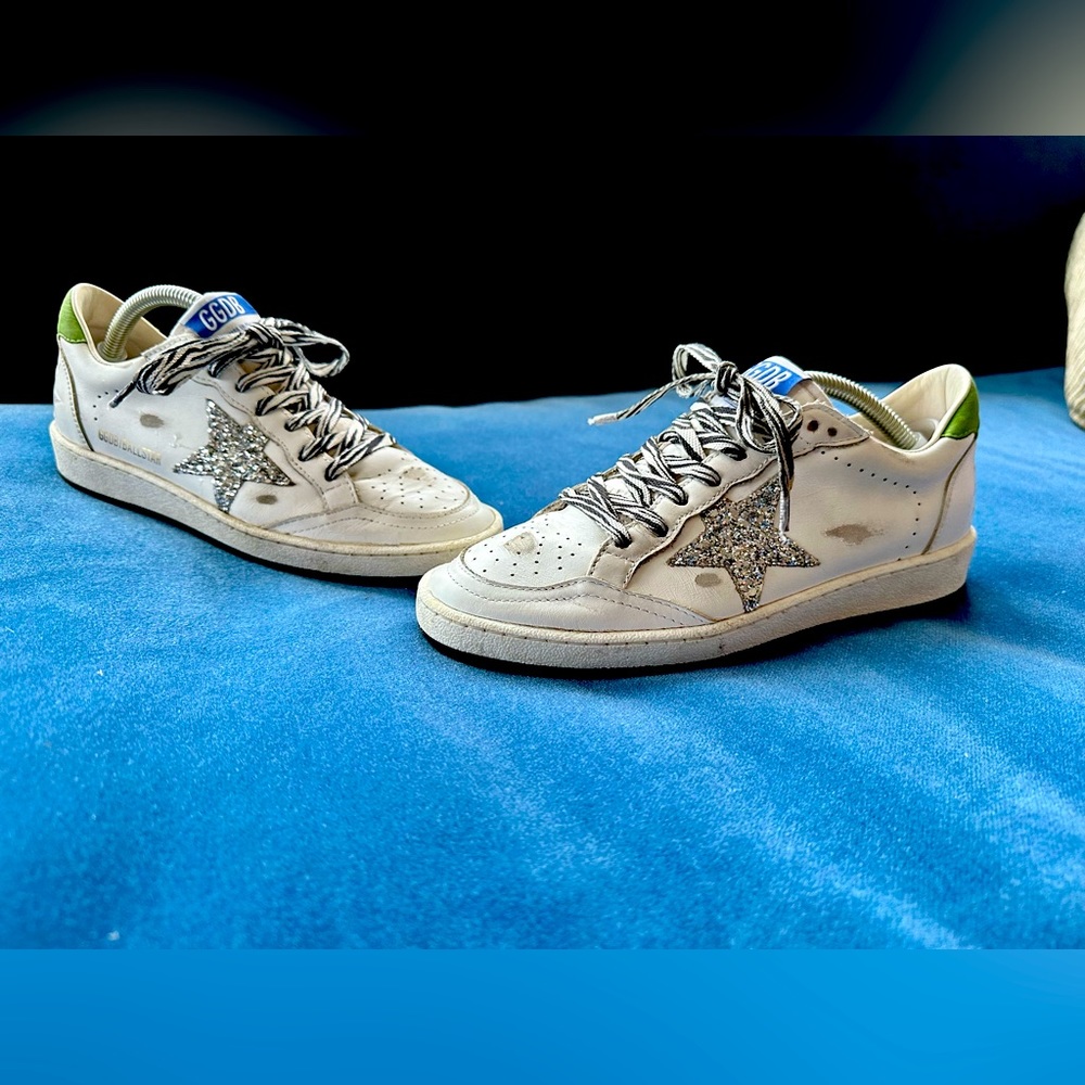 Size 37 mint-condition Golden Goose BallStars